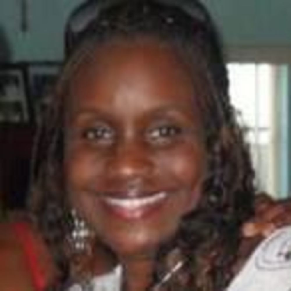 Meet your Posher, Simone